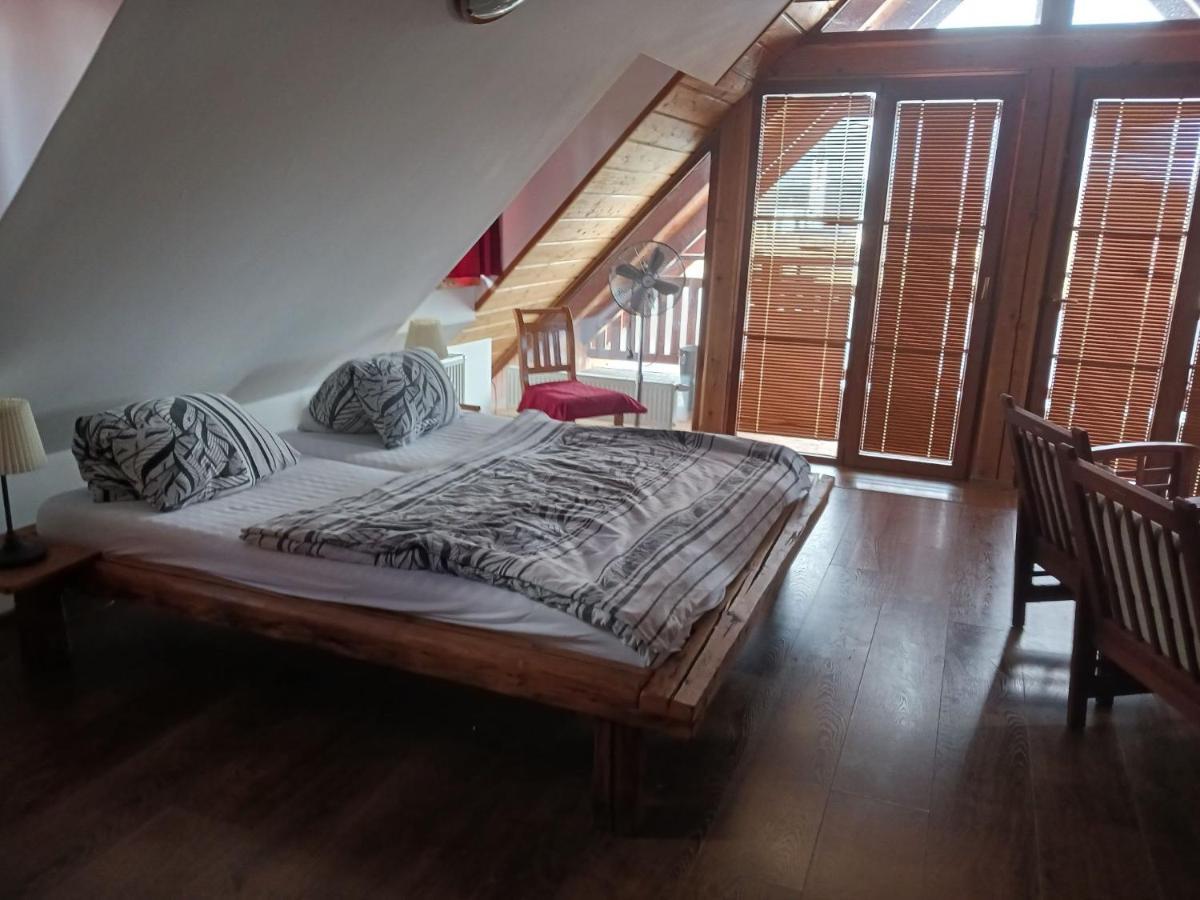 Hotel Leyla Frymburk Ngoại thất bức ảnh