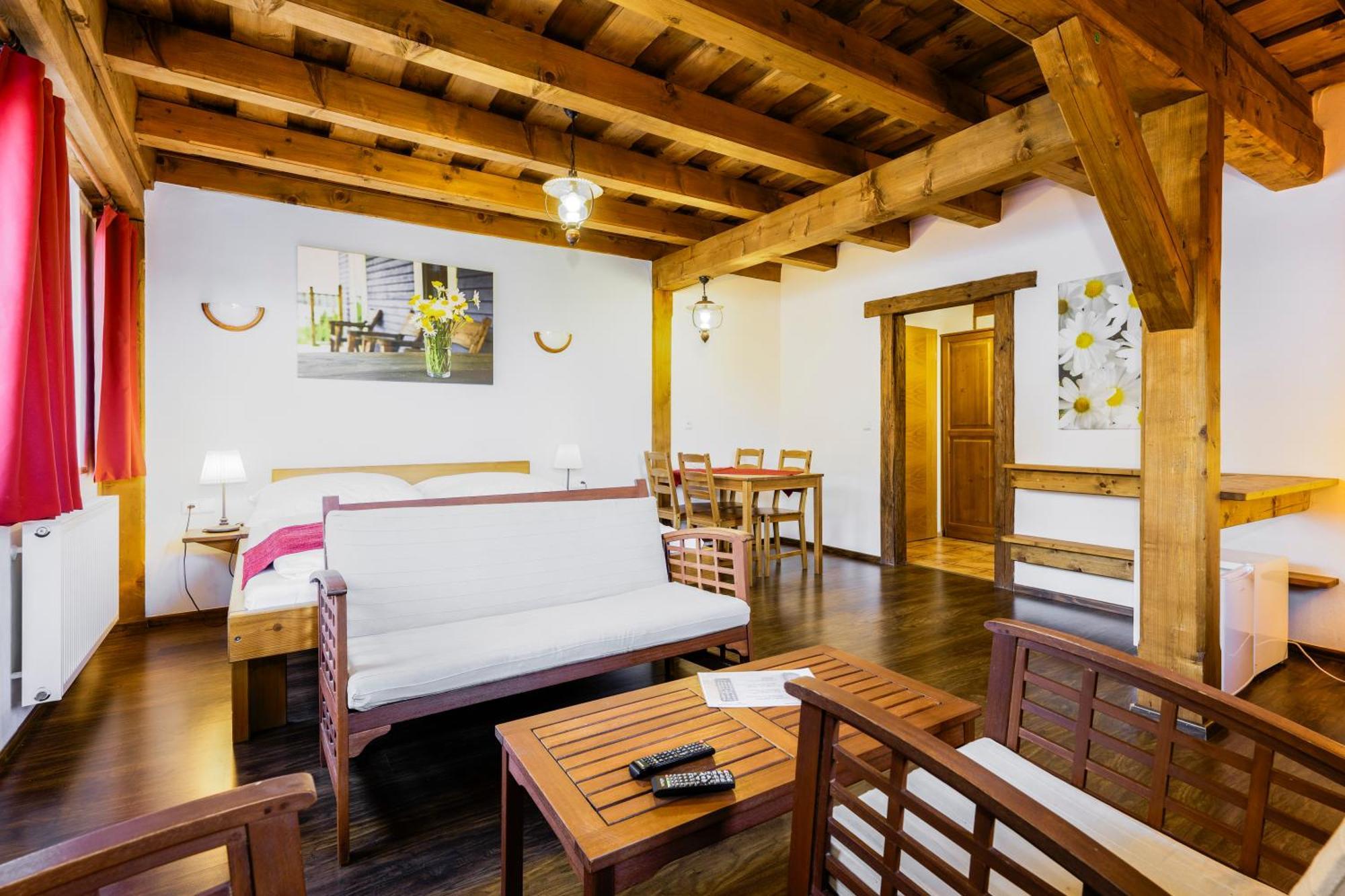 Hotel Leyla Frymburk Ngoại thất bức ảnh