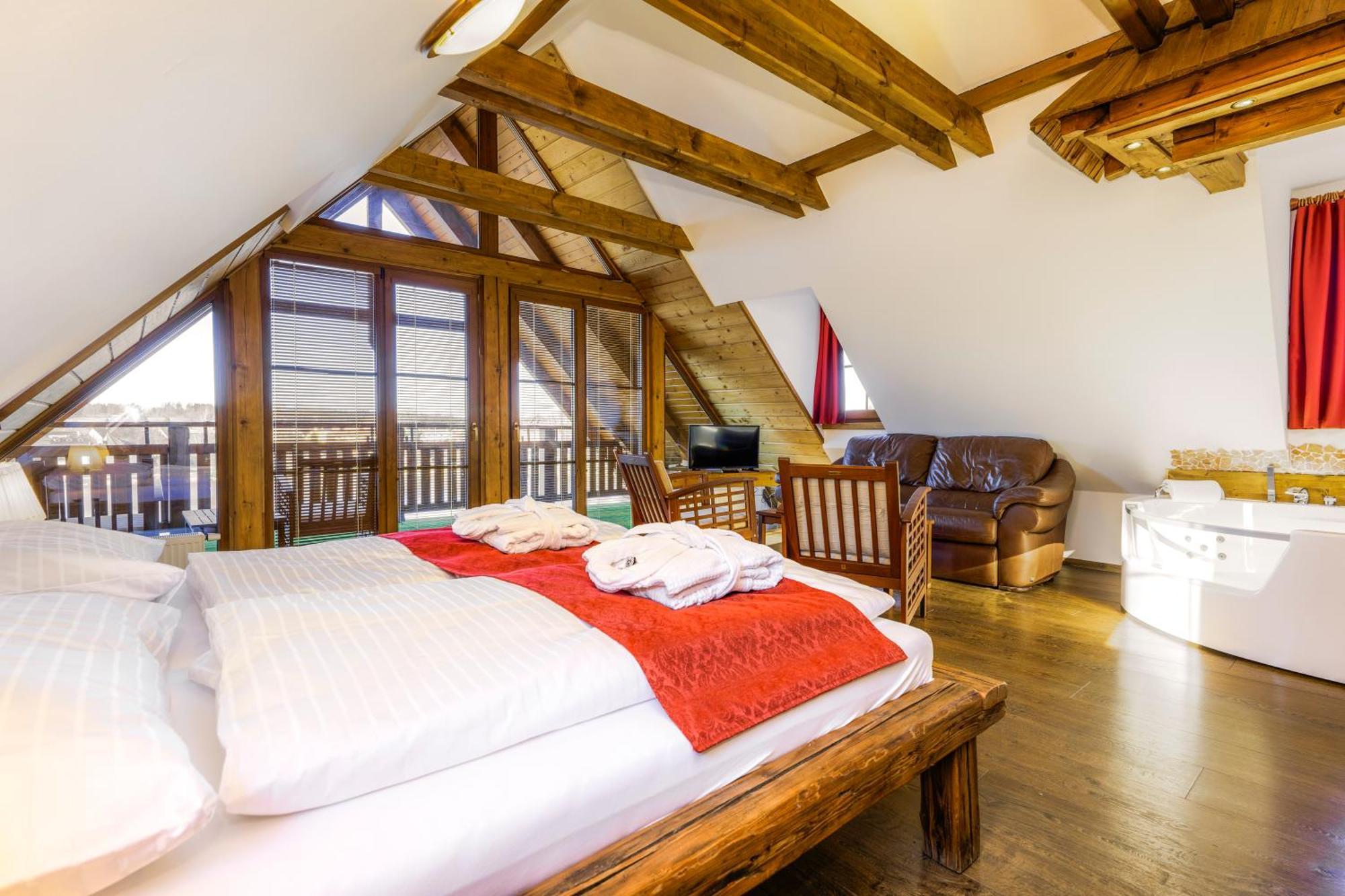 Hotel Leyla Frymburk Ngoại thất bức ảnh