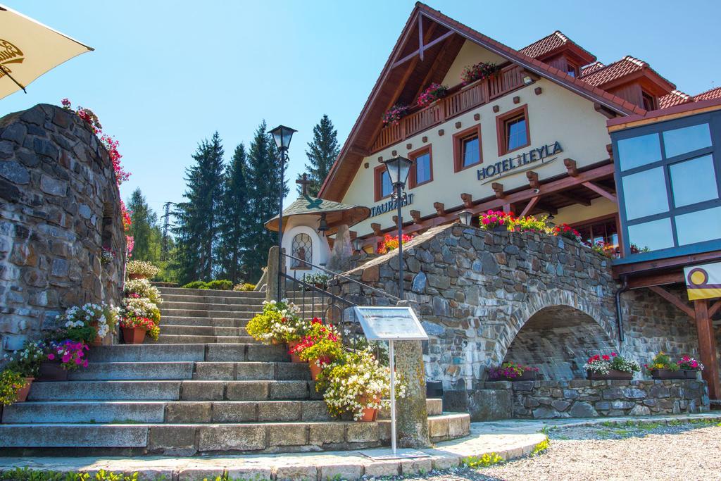 Hotel Leyla Frymburk Ngoại thất bức ảnh