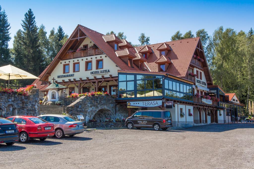 Hotel Leyla Frymburk Ngoại thất bức ảnh